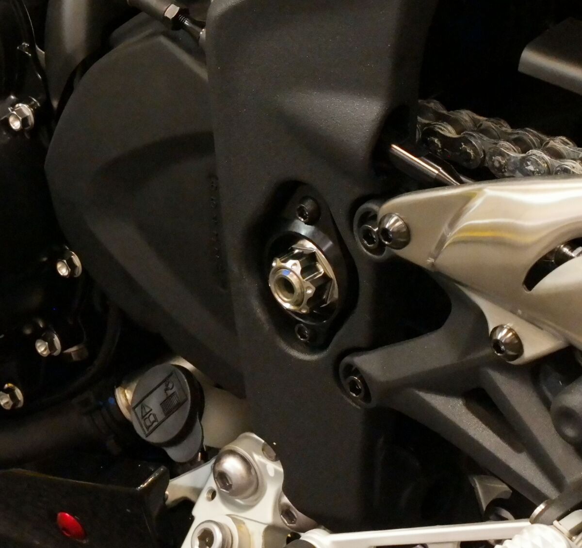 PRO BOLT NUT SWINGARM AXLE 16X1.5 TIT TINUT16150001Z3