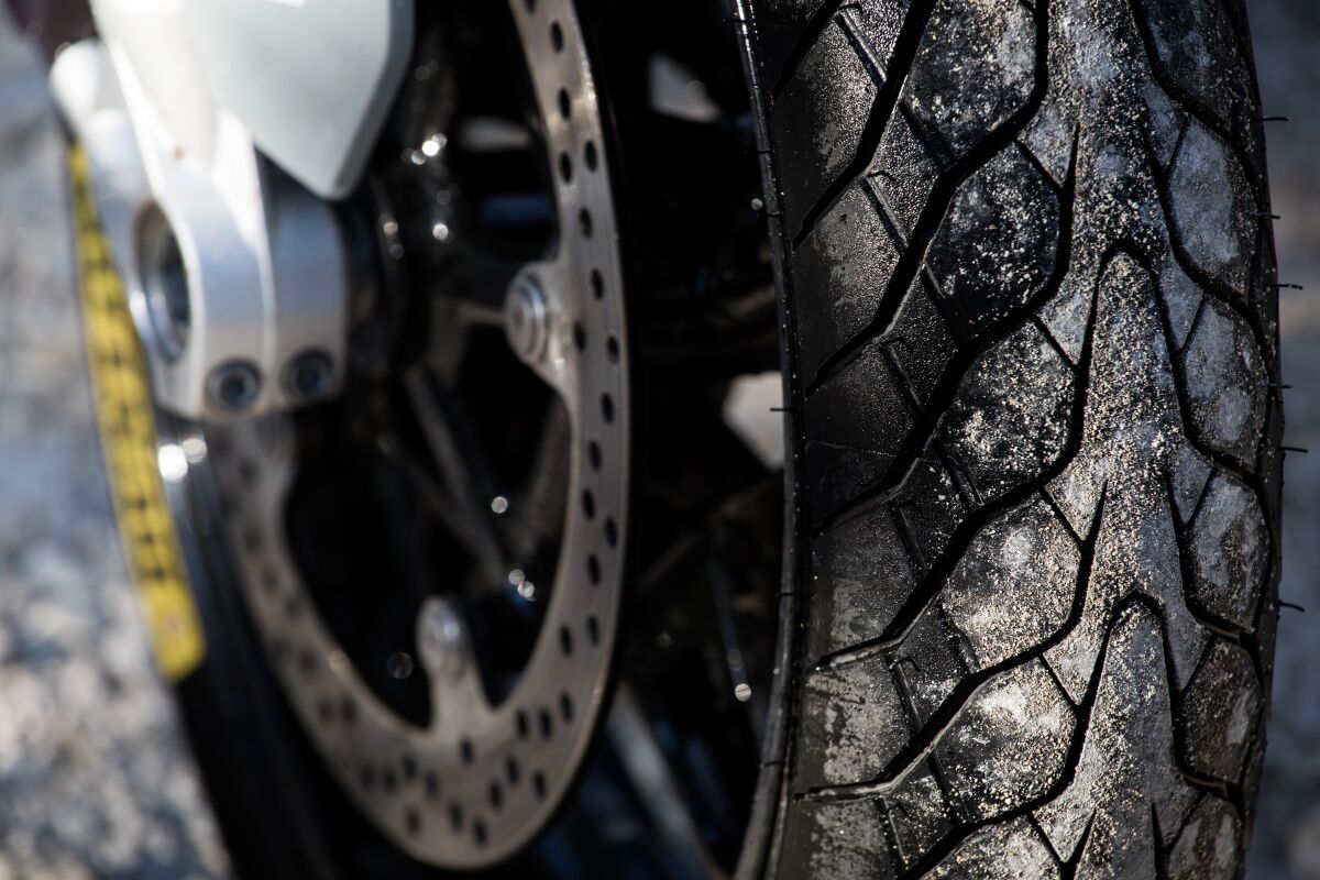 DUNLOP MUTANT FR 110/80R19 M/C 59V M+ 637493