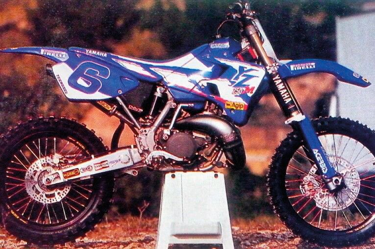 TECNOSEL SEATCOVER TEAM YAMAHA 98 12V02