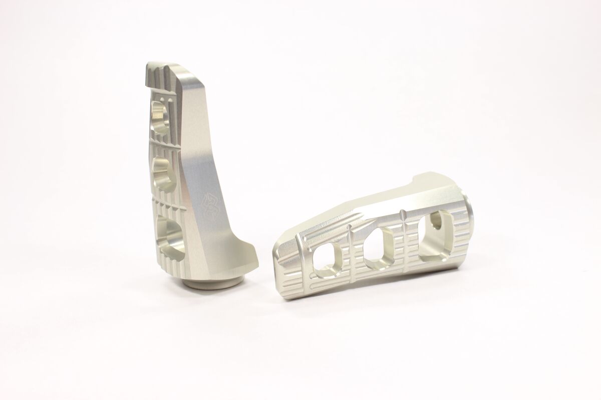 GILLES TOOLING FOOTREST KIT TOURING SL UF-20.s