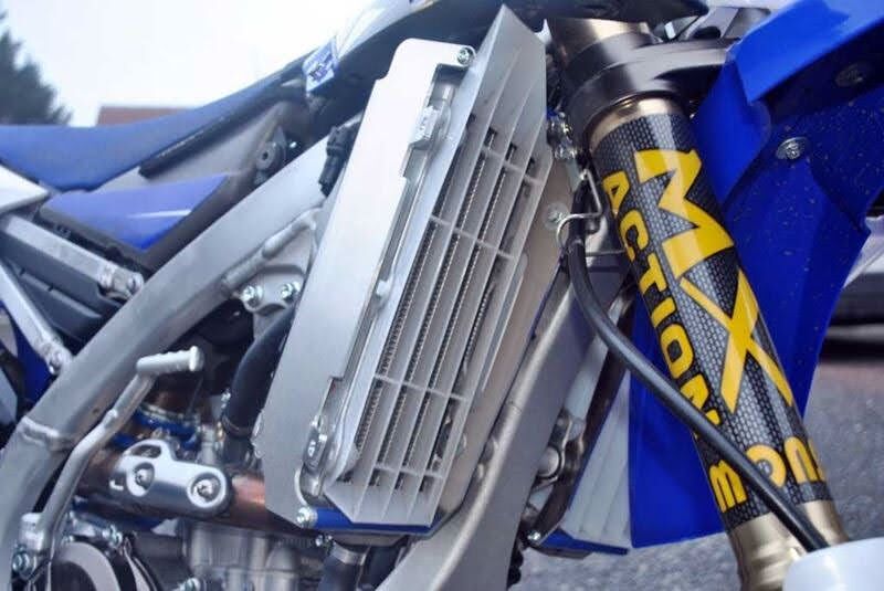 AXP RACING RADIATOR GUARDS WRF BL AX1345