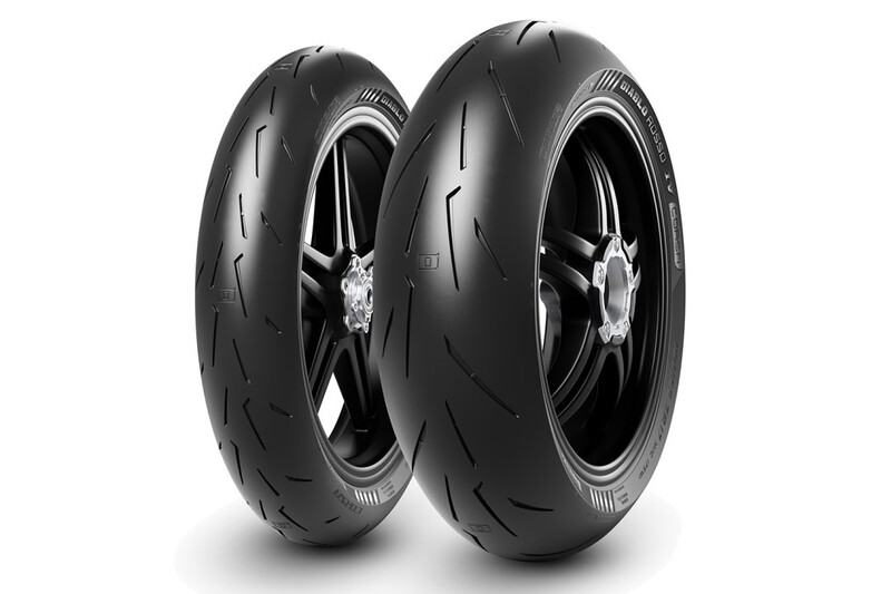 PIRELLI DIABLO ROSSO IV CORSA 190/55 Z 3978100