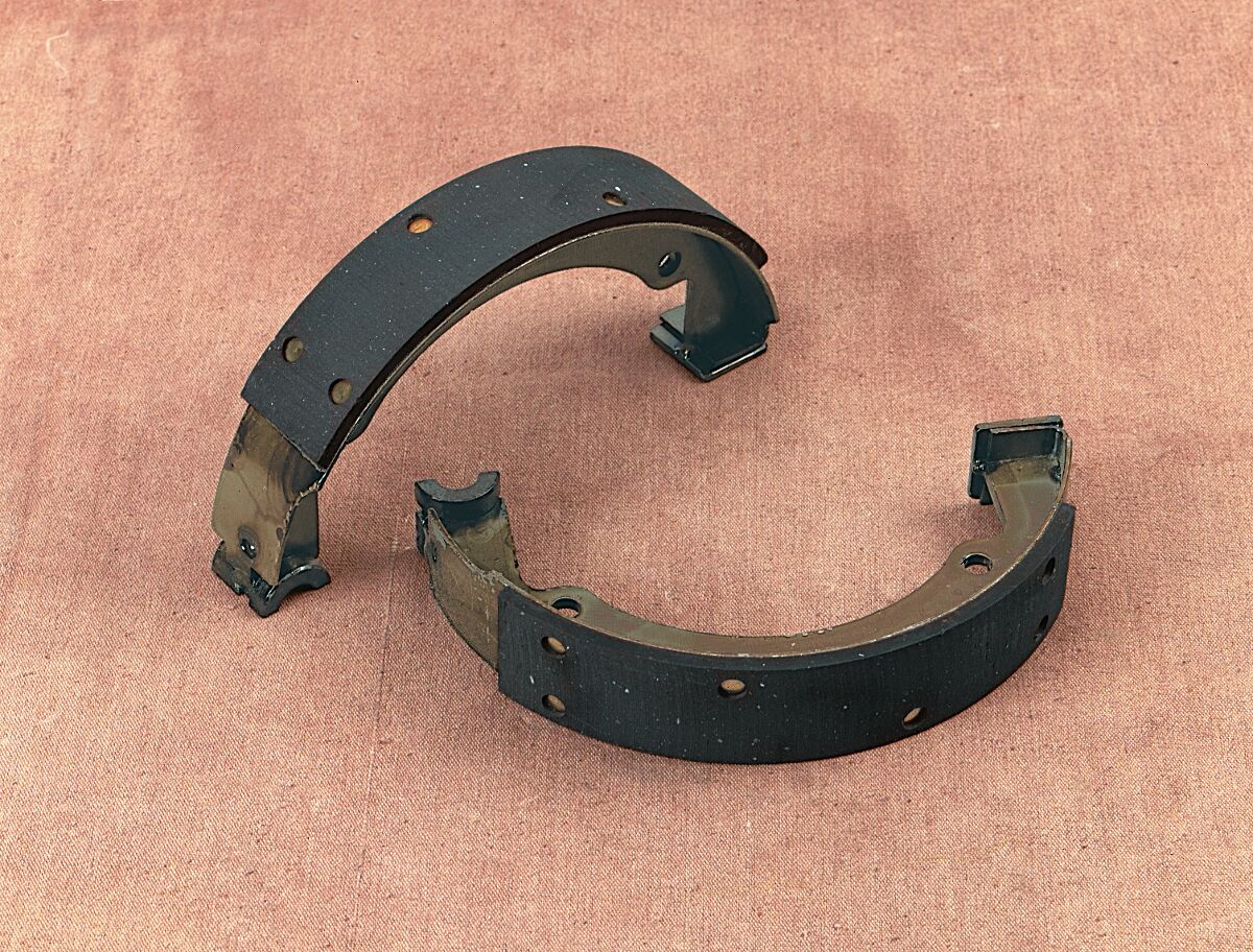 DRAG SPECIALTIES 74 BRAKE SHOES 36-57 06-0113SCPBXLB1